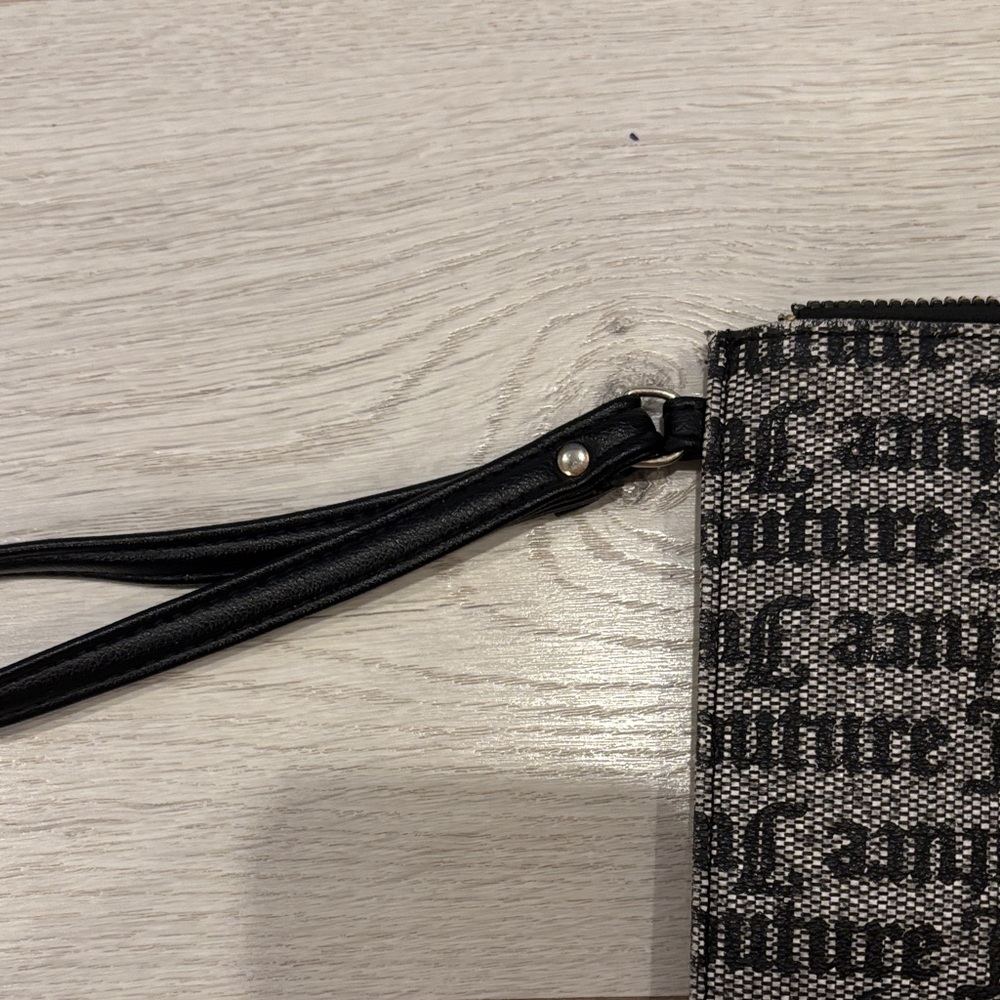 Juicy Couture Black and White Clutch - Picture 3 of 9